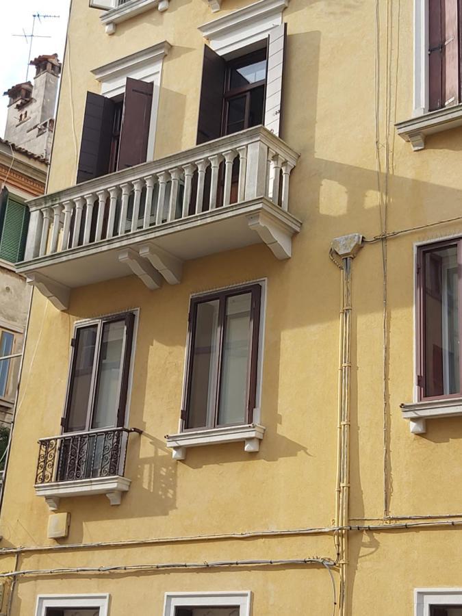 A Casa Di Claudia Lejlighed Venedig Eksteriør billede